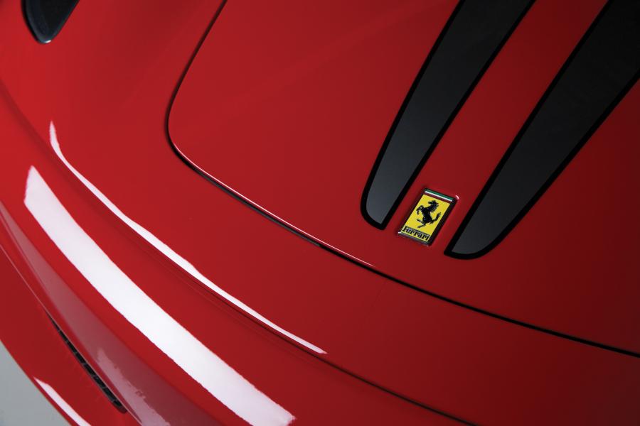 Детали интерьера Ferrari 430 Scuderia 2007 года  (NA) (фото 27 из 42)